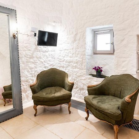오스투니 Petranima Wellness In Trulli B&B 외부 사진