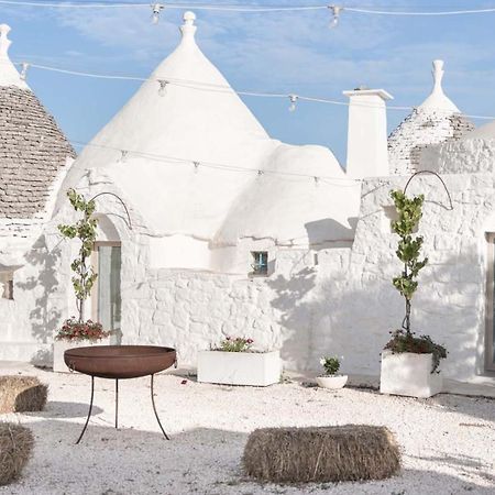 오스투니 Petranima Wellness In Trulli B&B 외부 사진
