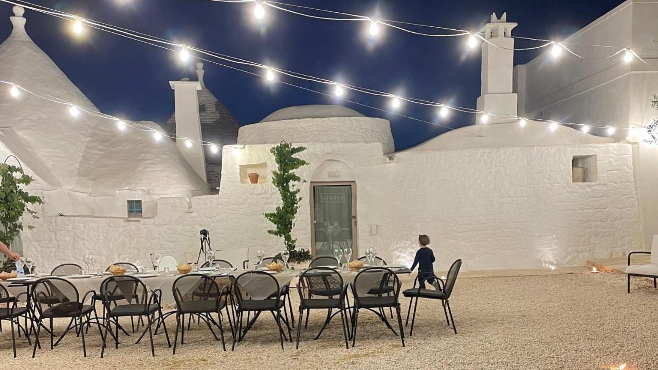오스투니 Petranima Wellness In Trulli B&B 외부 사진